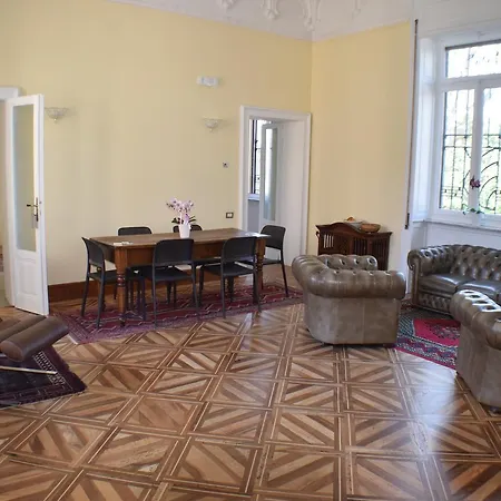 B&B Casa Quaroni Oda ve Kahvaltı 3*